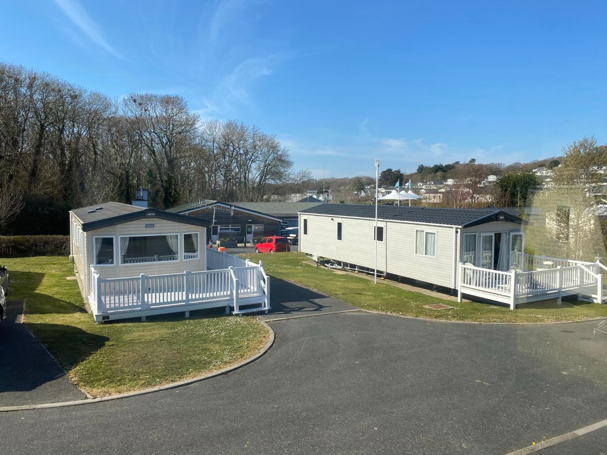 Whitecliff Bay Holiday Park - Most Popular Location Near Pools, Clubs And Beach Bembridge Ngoại thất bức ảnh