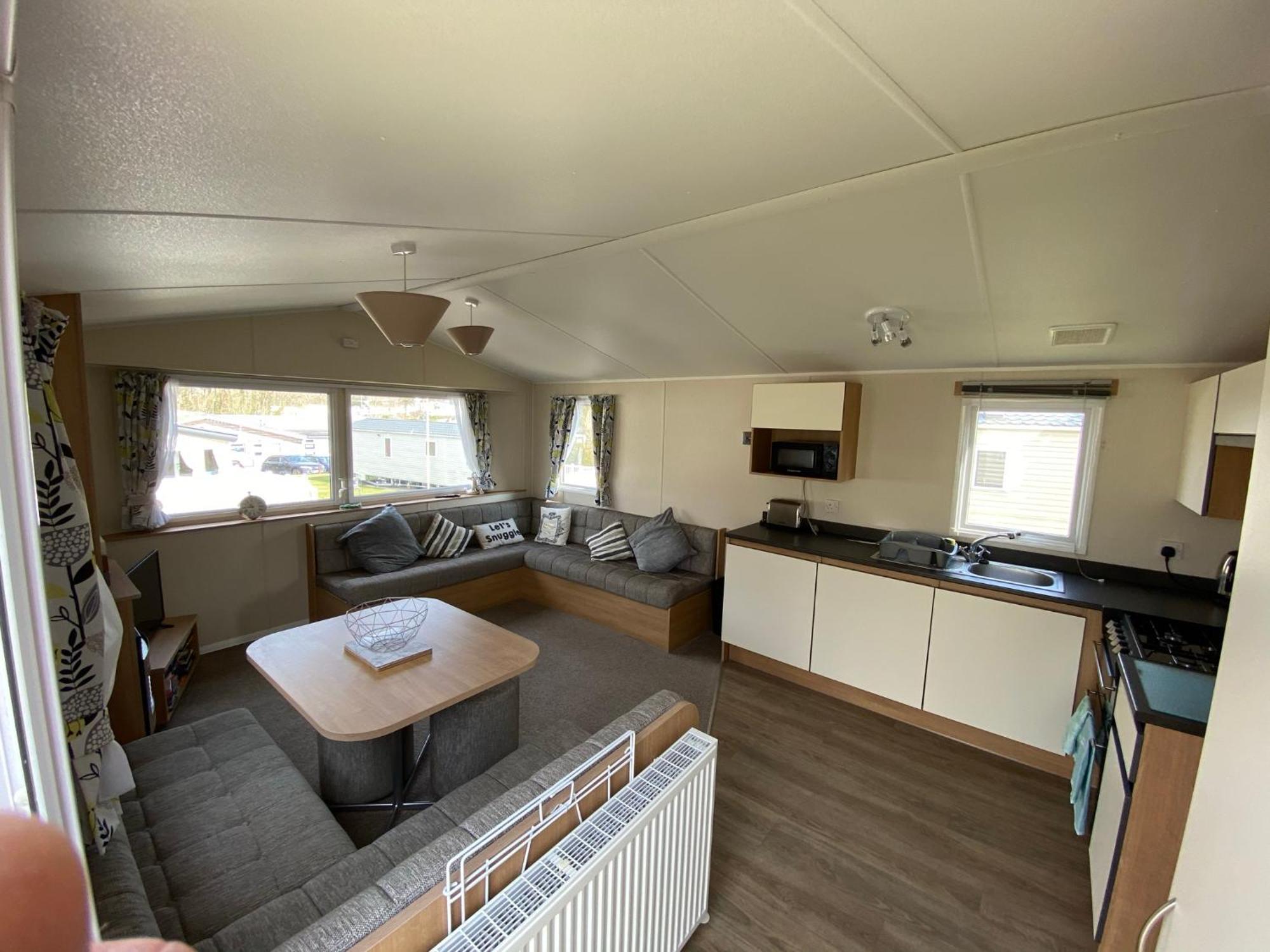 Whitecliff Bay Holiday Park - Most Popular Location Near Pools, Clubs And Beach Bembridge Ngoại thất bức ảnh